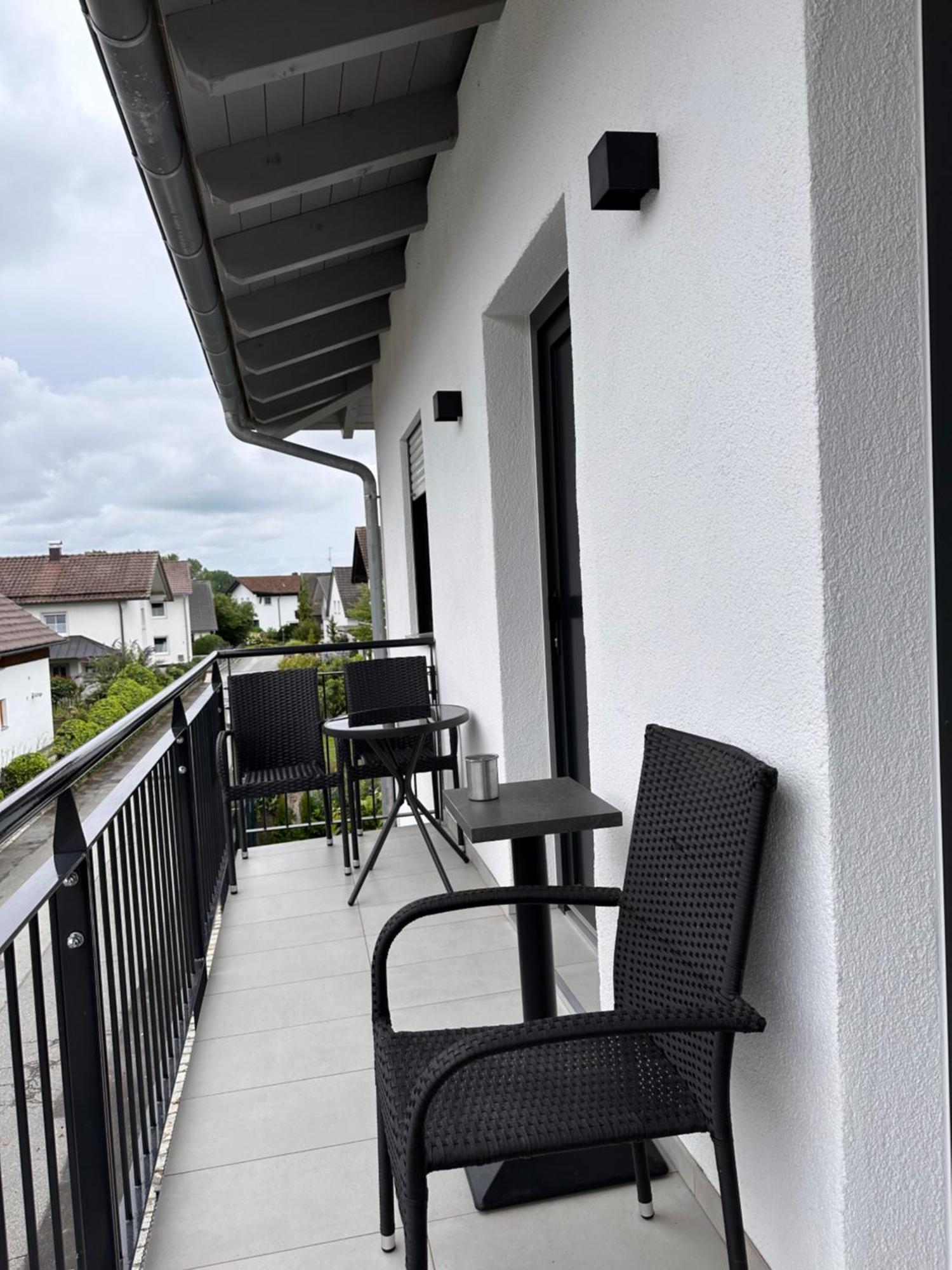 Ferienzimmer Frank, Self-Check-In Nach 21Uhr Niederalteich Екстериор снимка